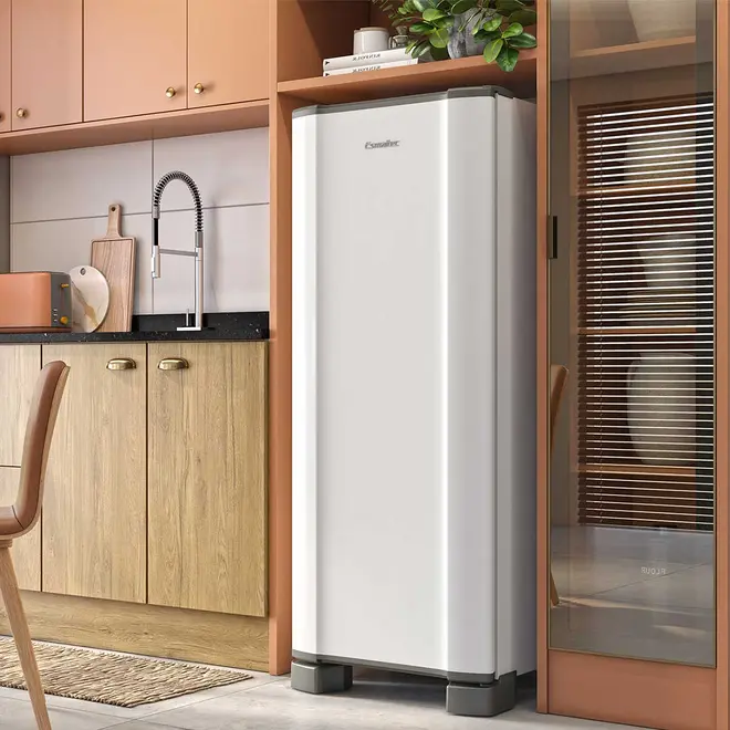 Geladeira Degelo Manual e Compressor Inverter Esmaltec ROC31 PRO 245L